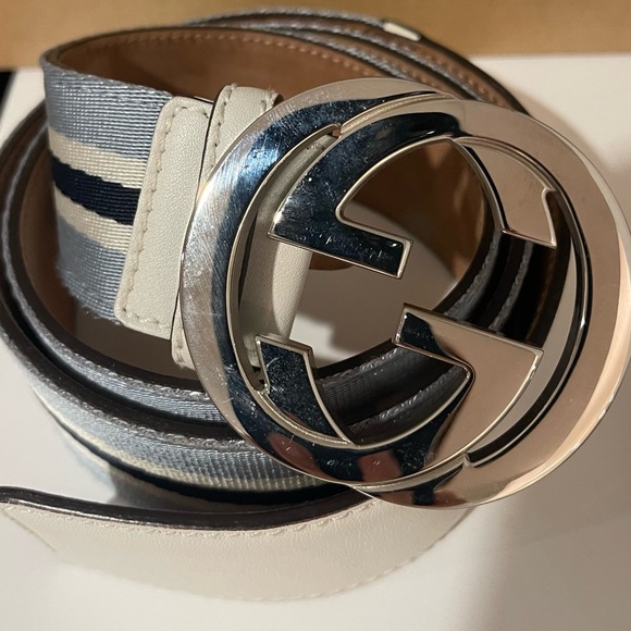 Authentic Gucci belt. 40.5 in total length - Picture 1 of 2